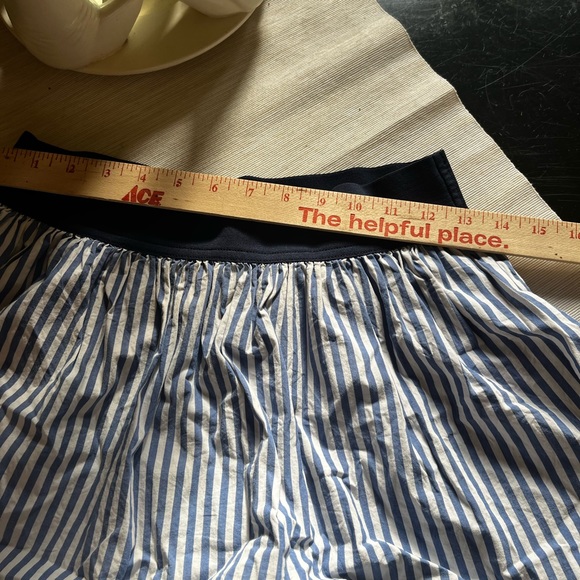 Gilly Hicks striped mini Sz L - Picture 5 of 6